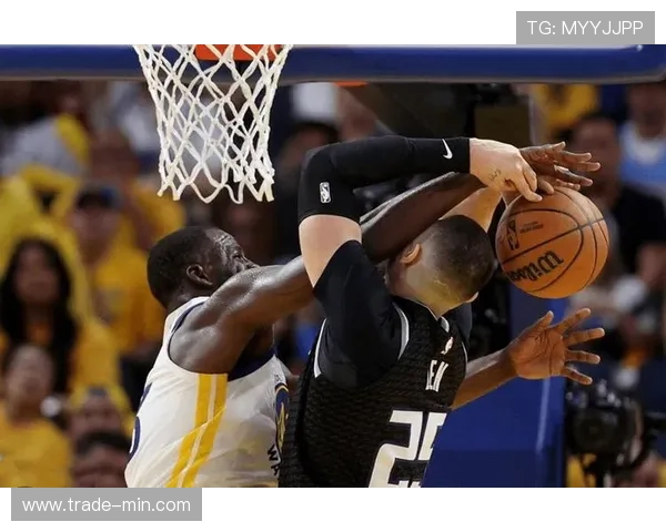 巴斯托尼战术创新运用提升防守策略与进攻效率的分析