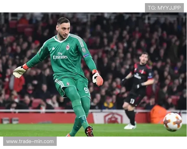 瓦伦西亚俱乐部运营危机逐步反映，对球队阵容稳定性造成影响