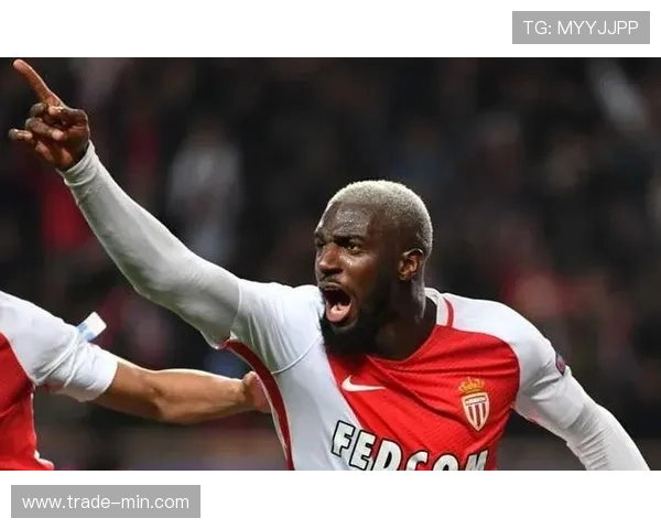 罗德里:单赛季传球成功率与控场数据领跑欧洲的节拍器解析 罗德里:单赛季传球成功率与控场数据领跑欧洲的节拍器解析